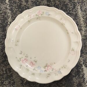 Pfaltzgraff Tea Rose 10.5" Dinner Plate Vintage